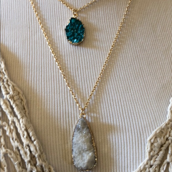 Double Layered Necklace - Picture 4 of 8